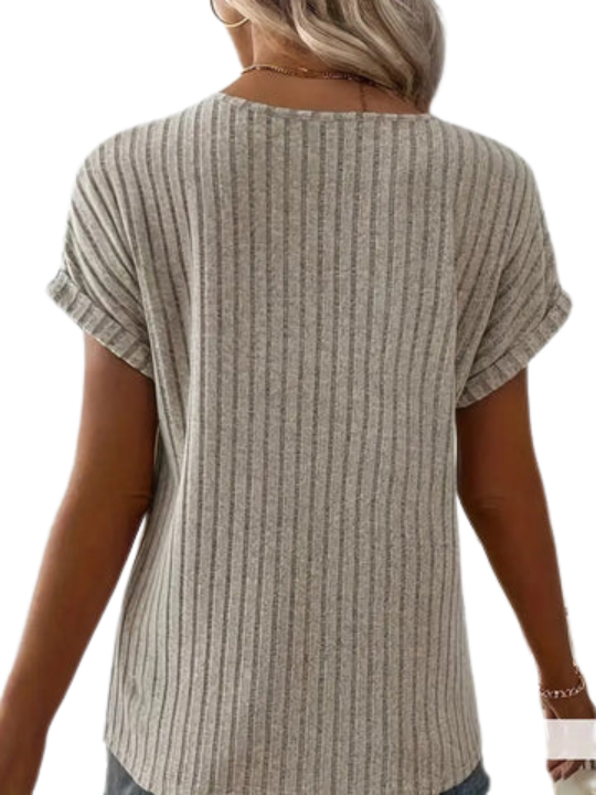 T-shirt | Dekolt w serek, Krótkie Rękawy & Wzór w Paski | Letni Styl Dzianinowy